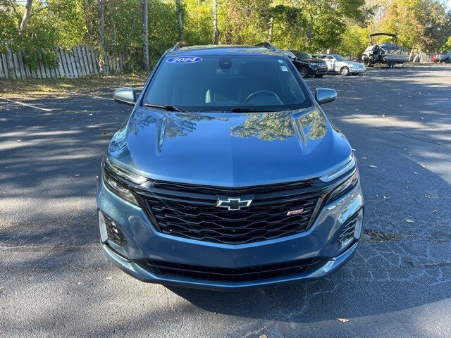 2024 Chevrolet Equinox RS photo 2