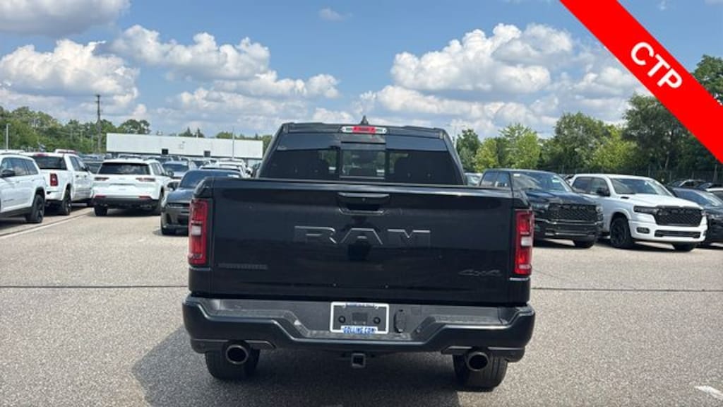 New 2026 Ram 1500 BIG HORN CREW CAB 4X4 5'7 BOX Pickup