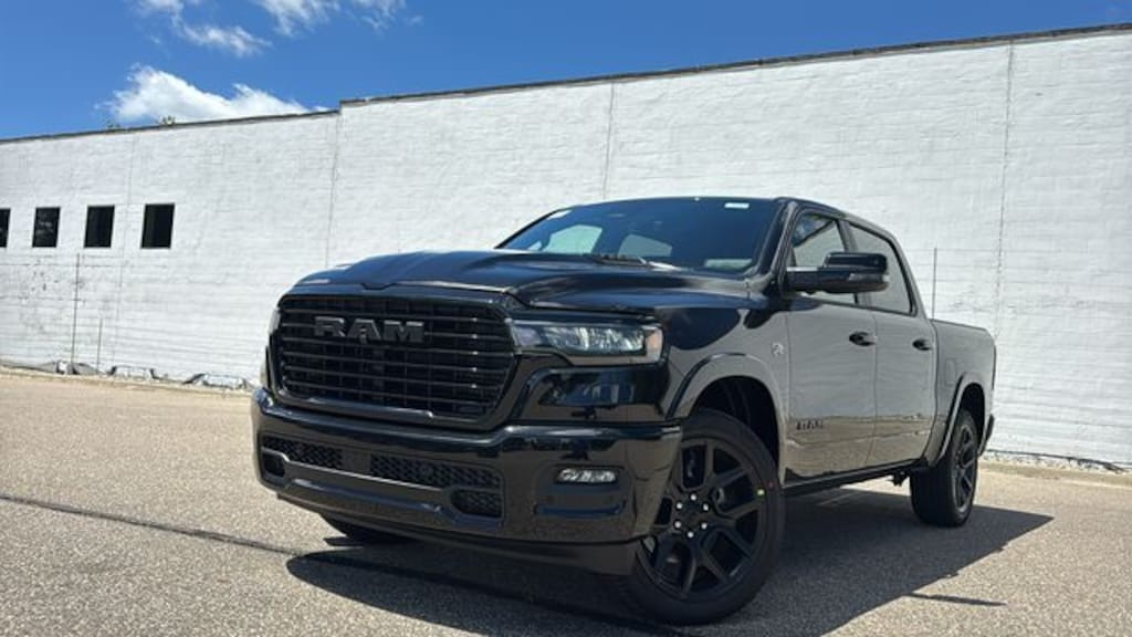 New 2026 Ram 1500 LARAMIE CREW CAB 4X4 5'7 BOX Pickup