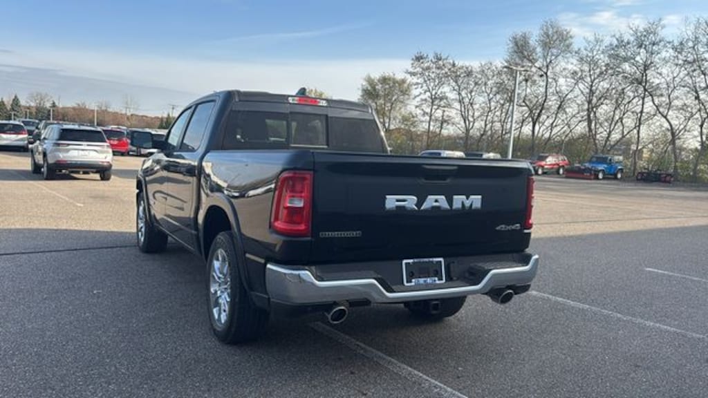 New 2026 Ram 1500 BIG HORN CREW CAB 4X4 5'7 BOX Pickup