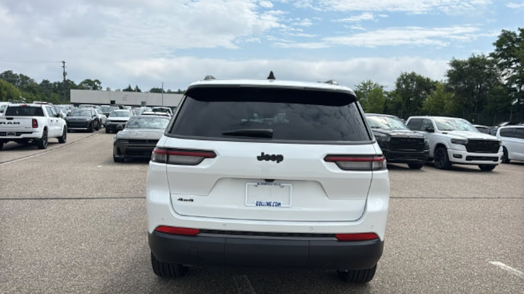 New 2026 Jeep Grand Cherokee L LIMITED 4X4 Sport Utility