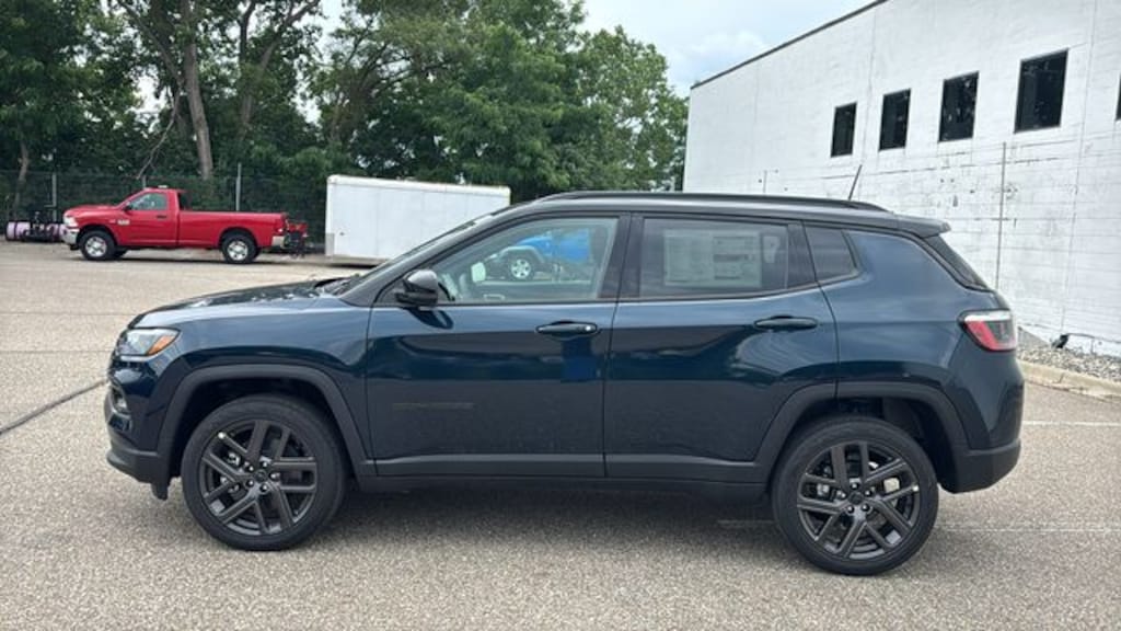 New 2026 Jeep Compass LIMITED ALTITUDE 4X4 Sport Utility