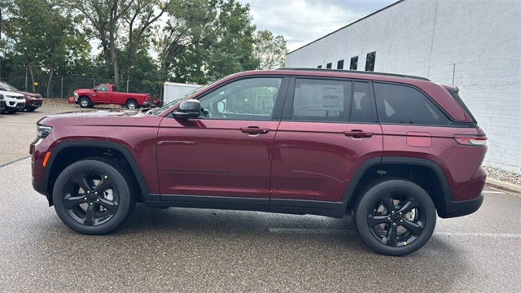 New 2025 Jeep Grand Cherokee Limited Sport Utility