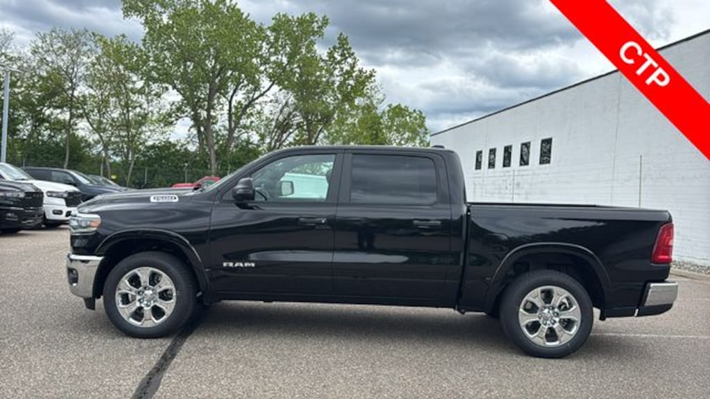 New 2026 Ram 1500 BIG HORN CREW CAB 4X4 5'7 BOX Pickup