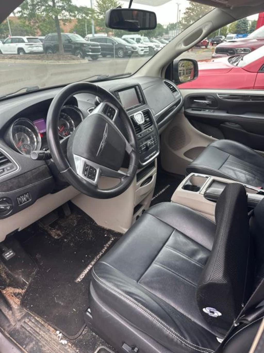 Used 2013 Chrysler Town & Country Touring Minivan/Van