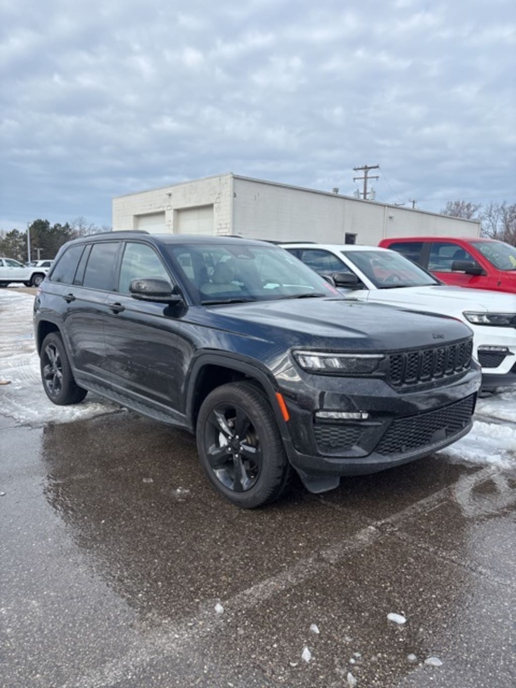 Used 2024 Jeep Grand Cherokee Limited SUV