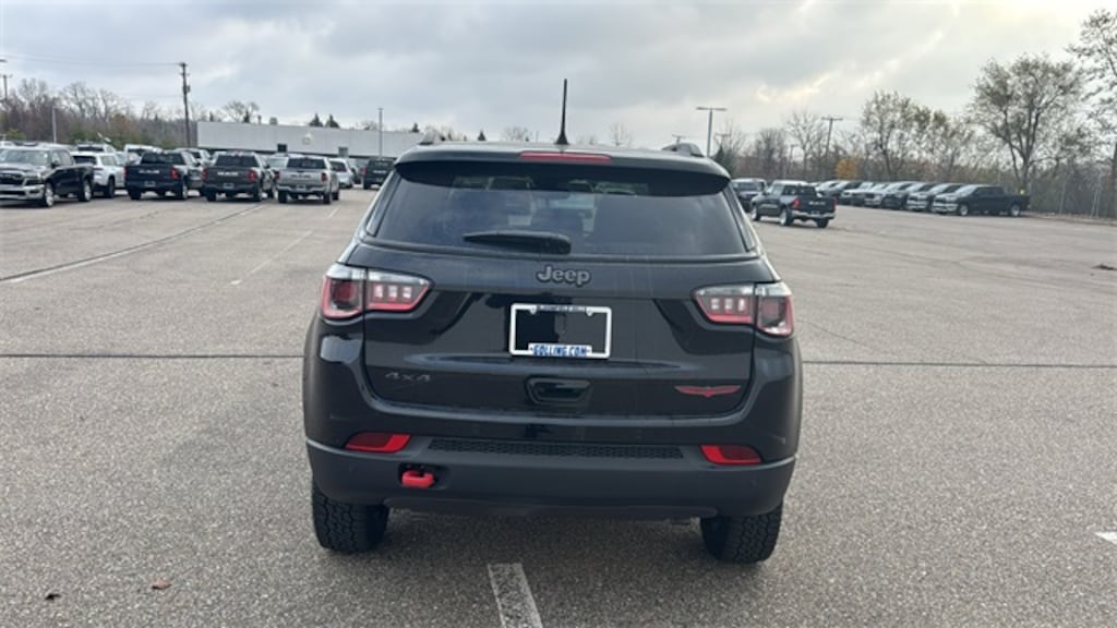 New 2026 Jeep Compass Trailhawk Sport Utility