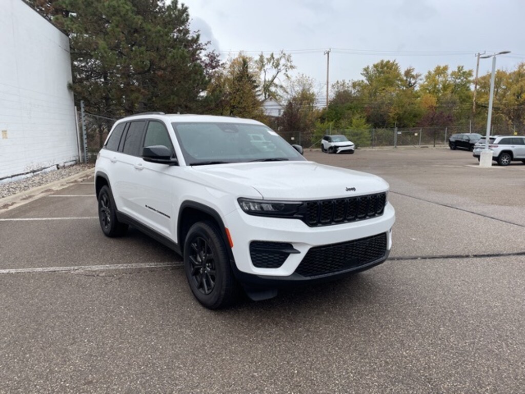 Certified 2024 Jeep Grand Cherokee Altitude X SUV