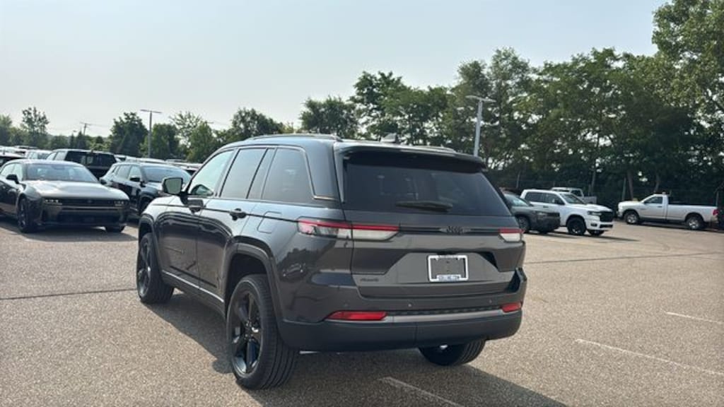 New 2026 Jeep Grand Cherokee LIMITED 4X4 Sport Utility