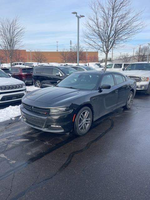 2019 Dodge Charger SXT's photo