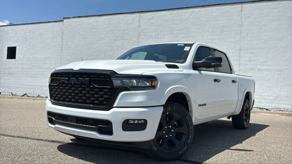 New 2026 Ram 1500 BIG HORN CREW CAB 4X4 5'7 BOX Pickup