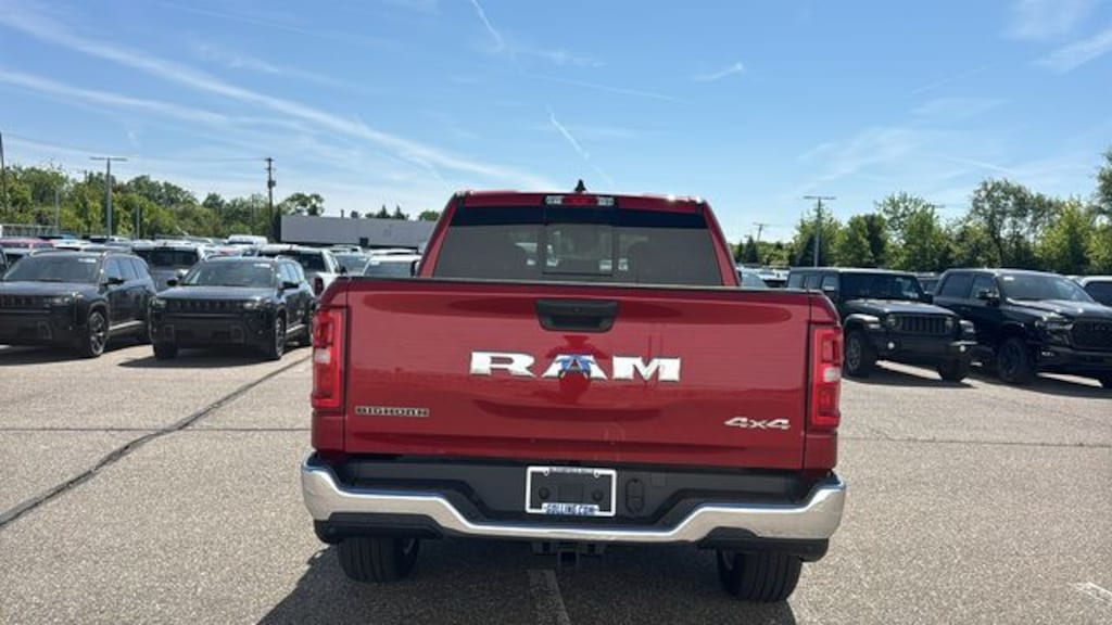 New 2026 Ram 1500 BIG HORN CREW CAB 4X4 5'7 BOX Pickup