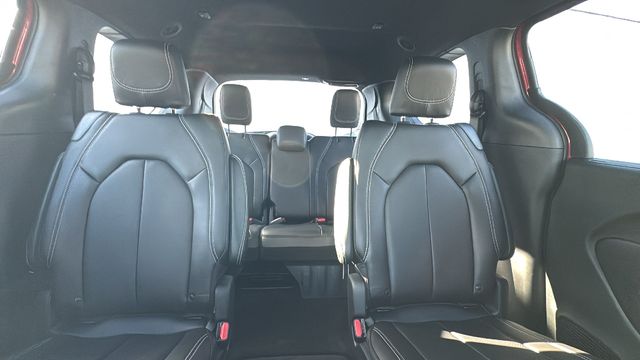 2026 Chrysler Pacifica Select - Photo 27