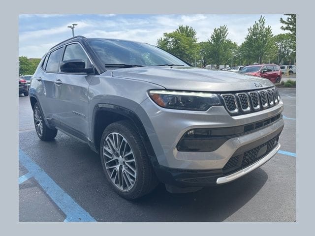 2023 Jeep Compass Limited 4X4's photo
