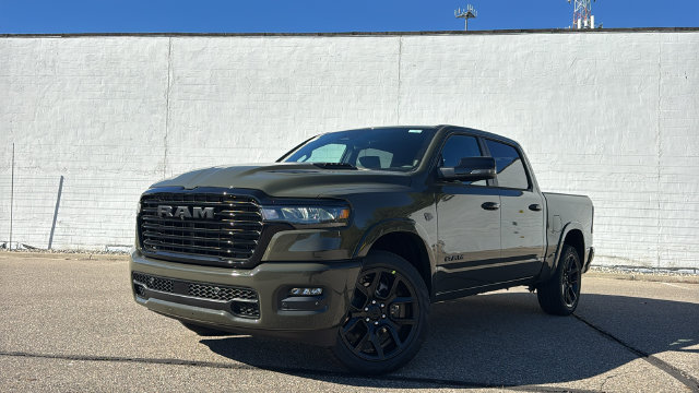 2027 Ram 1500 LARAMIE CREW CAB 4X4 5'7 BOX Pickup