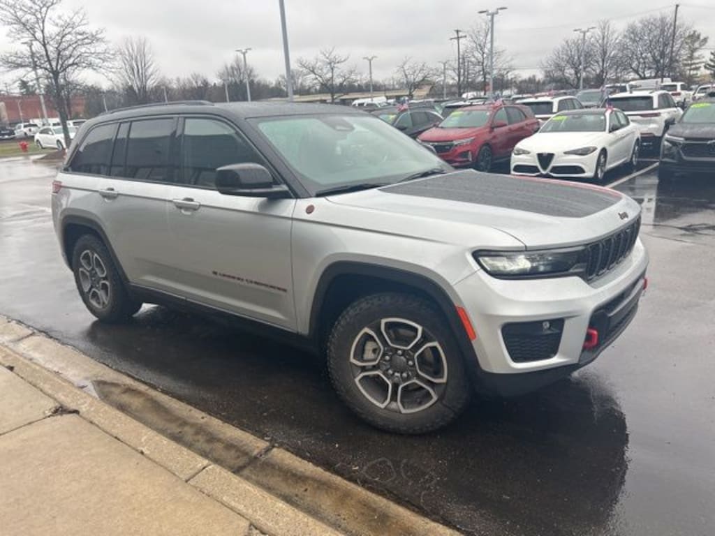 Used 2022 Jeep Grand Cherokee Trailhawk SUV