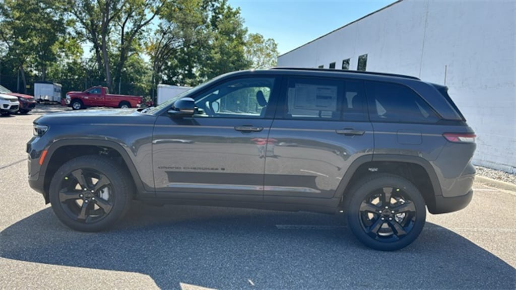New 2025 Jeep Grand Cherokee Limited Sport Utility