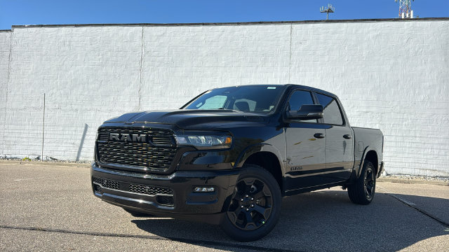 2027 Ram 1500 BIG HORN CREW CAB 4X4 5'7 BOX Pickup