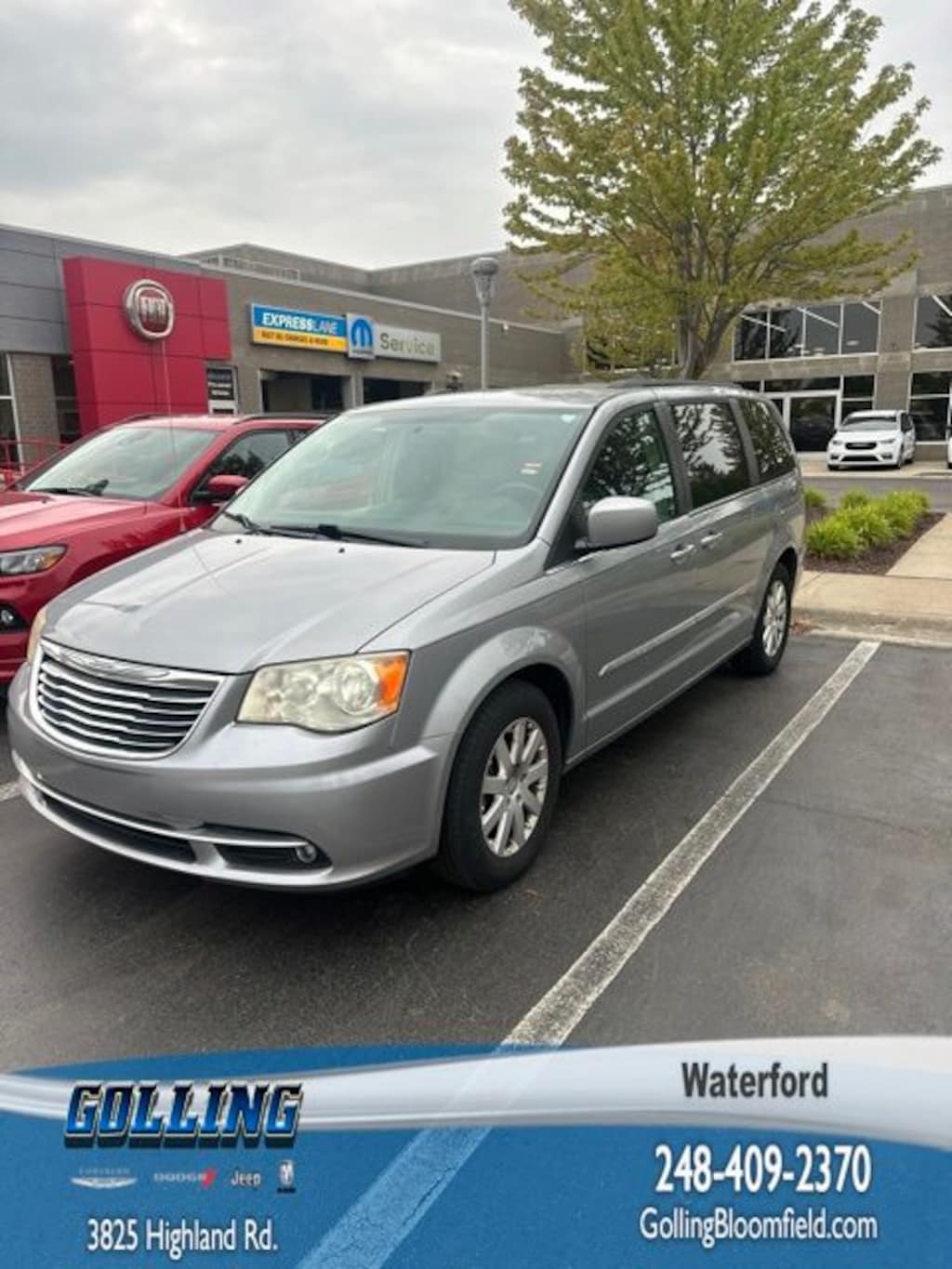 Used 2013 Chrysler Town & Country Touring Minivan/Van