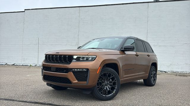 New 2027 Jeep Grand Cherokee SUMMIT 4X4 Sport Utility