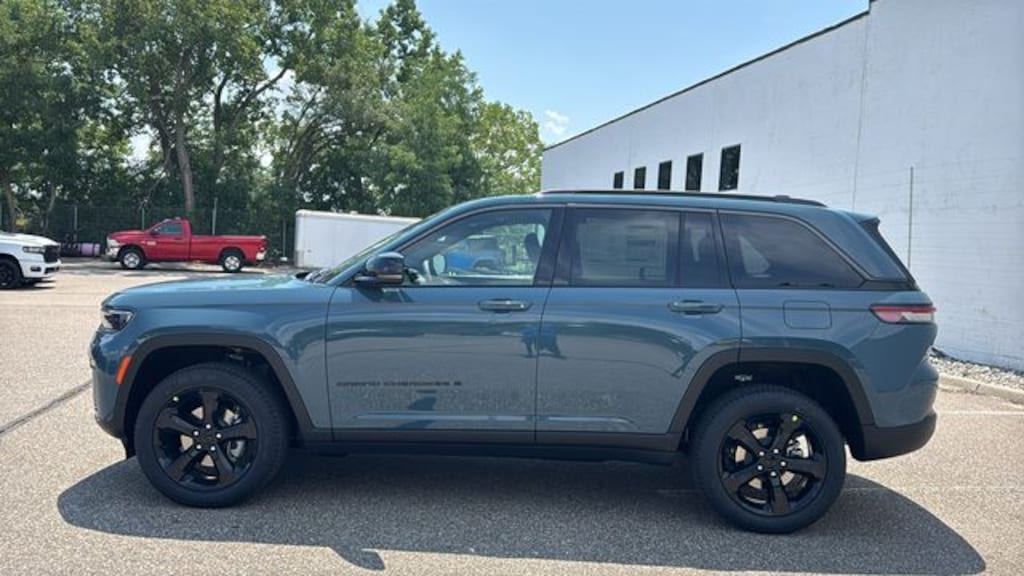 New 2026 Jeep Grand Cherokee LIMITED 4X4 Sport Utility