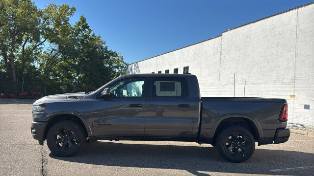 New 2027 Ram 1500 BIG HORN CREW CAB 4X4 5'7 BOX Pickup