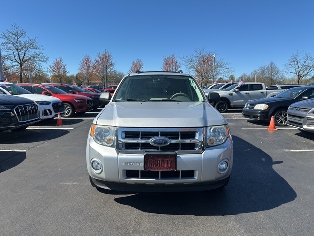Used 2009 Ford Escape XLT with VIN 1FMCU03749KC99984 for sale in Bloomfield, MI
