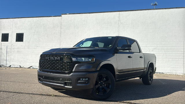 2027 Ram 1500 BIG HORN CREW CAB 4X4 5'7 BOX Pickup