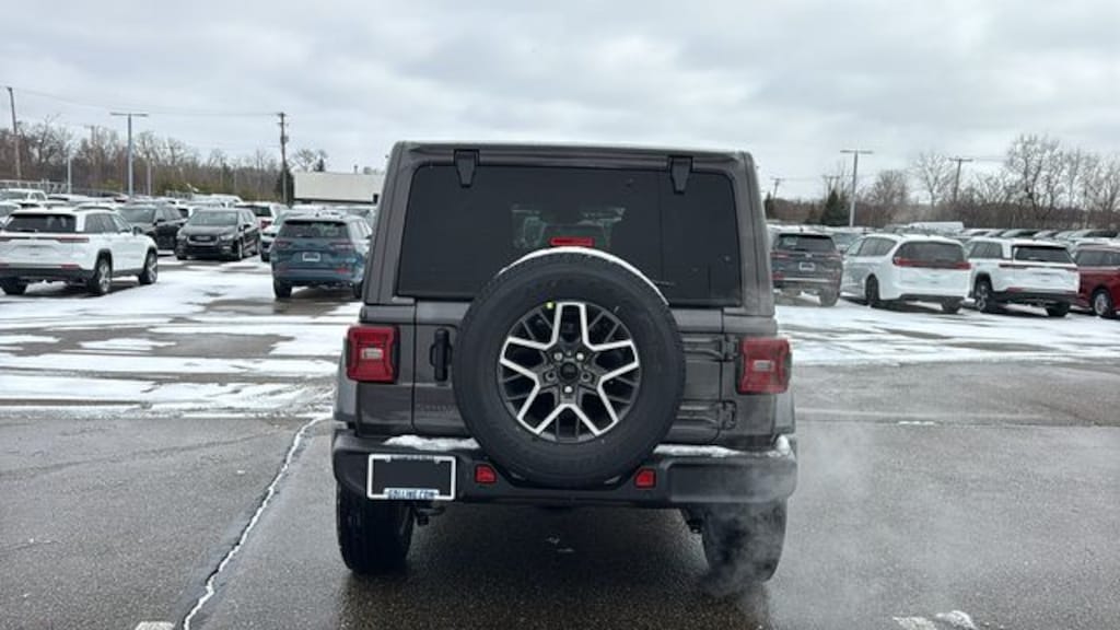 New 2026 Jeep Wrangler 4-DOOR SAHARA Sport Utility