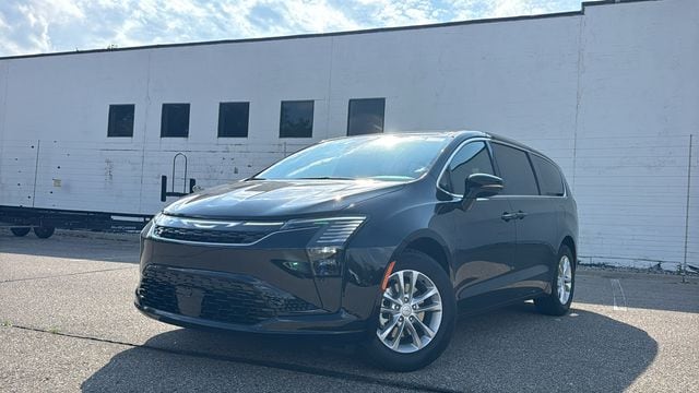 2027 Chrysler Pacifica