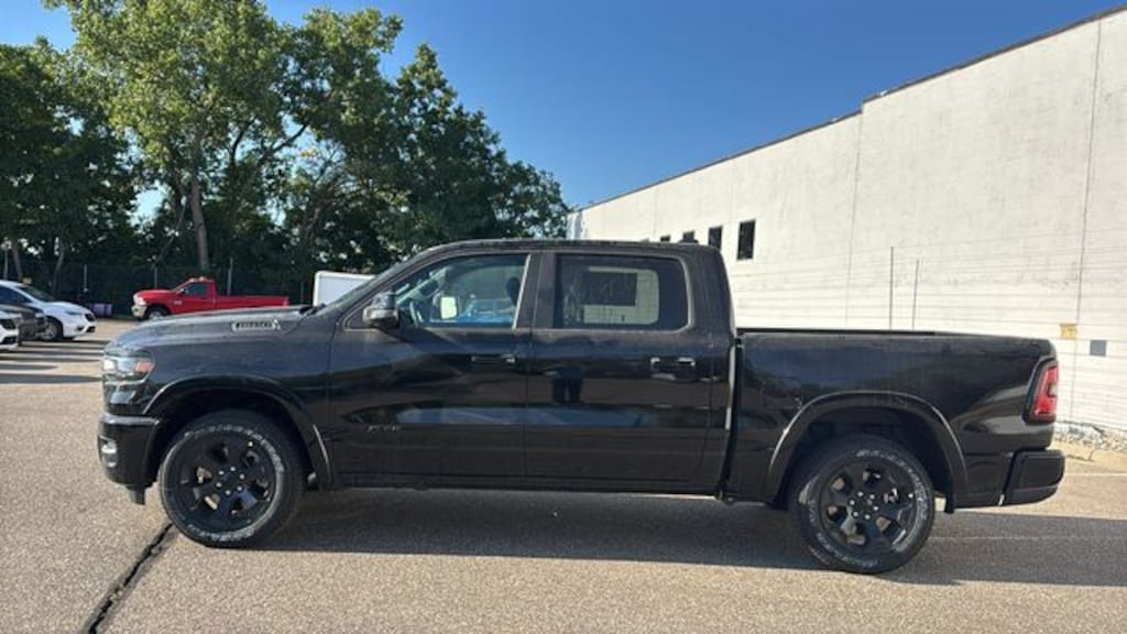 New 2026 Ram 1500 BIG HORN CREW CAB 4X4 5'7 BOX Pickup