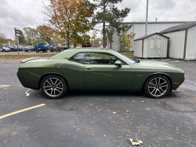 2023 Dodge Challenger R/T photo 4