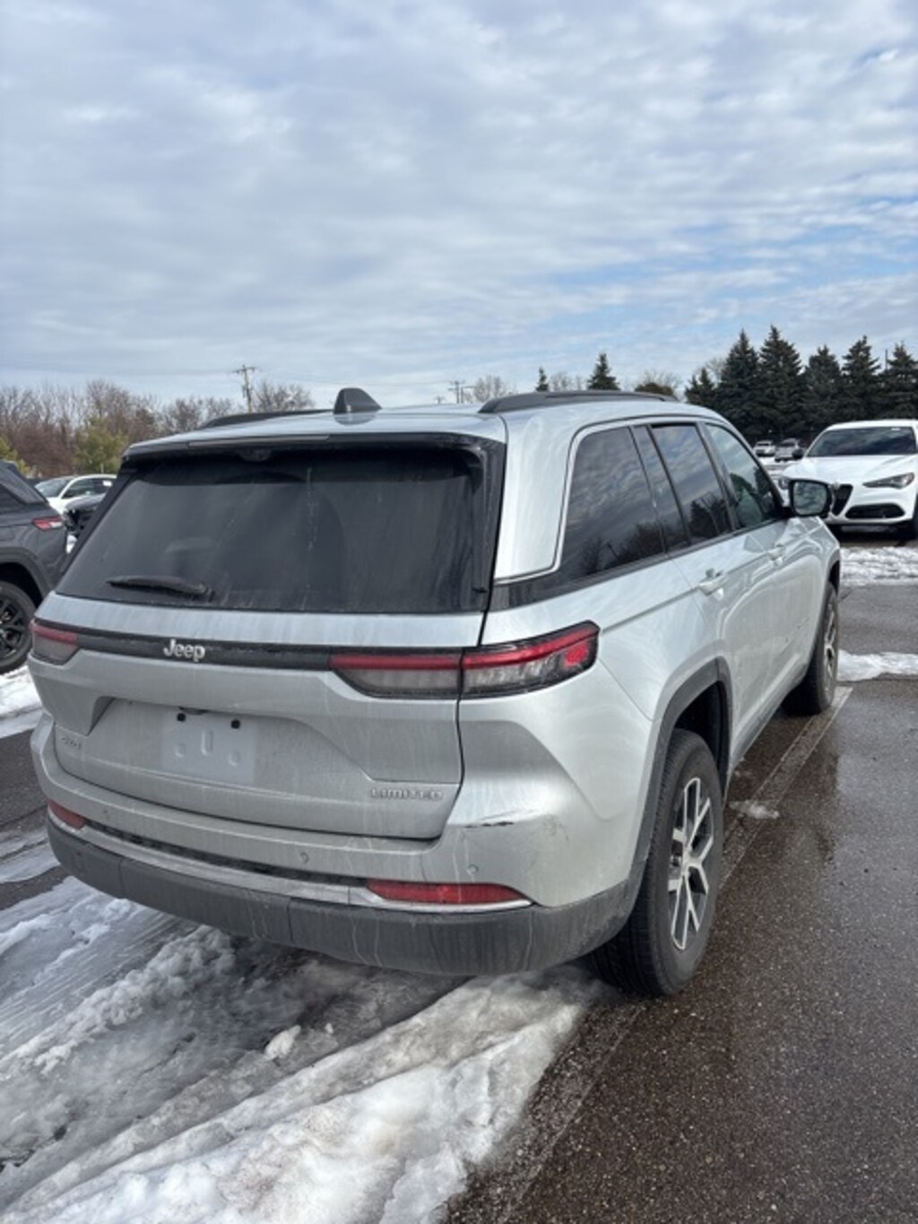 Used 2024 Jeep Grand Cherokee Limited SUV
