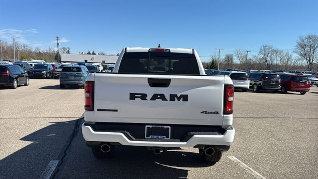 New 2026 Ram 1500 BIG HORN CREW CAB 4X4 5'7 BOX Pickup