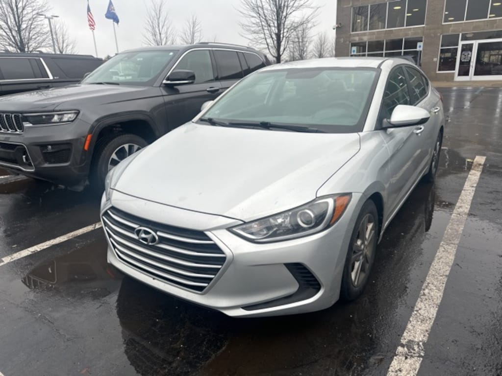 Used 2017 Hyundai Elantra SE Sedan