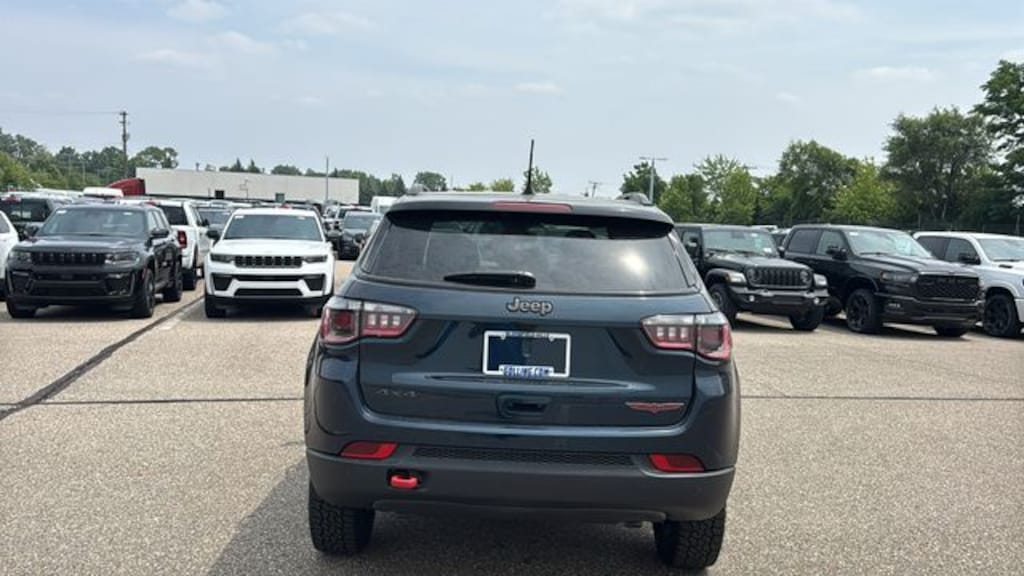 New 2026 Jeep Compass TRAILHAWK 4X4 Sport Utility
