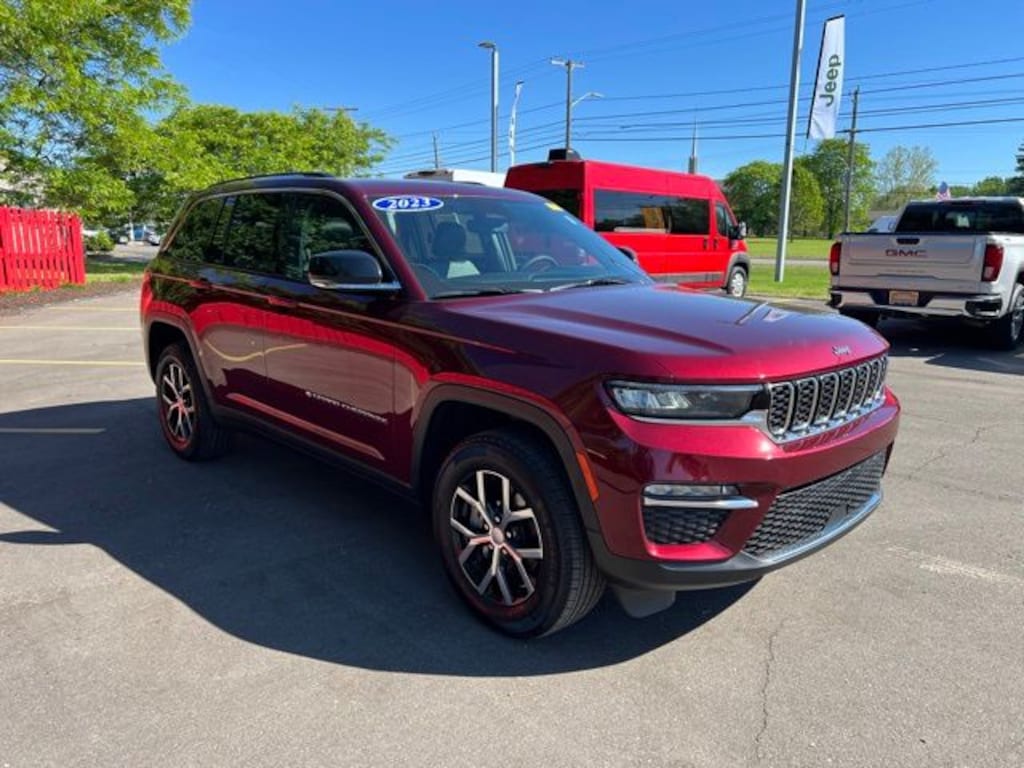Used 2023 Jeep Grand Cherokee Limited SUV