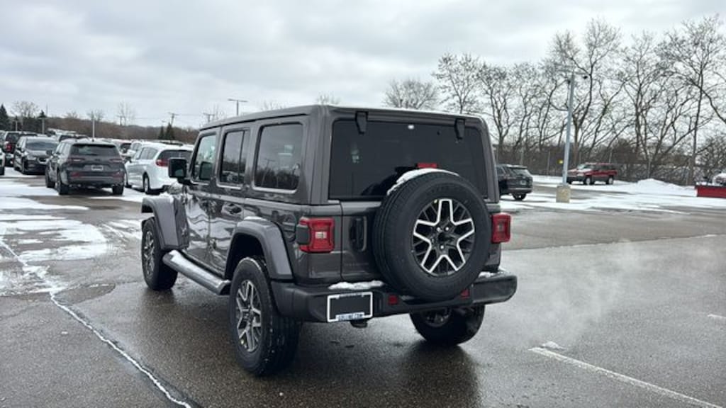 New 2026 Jeep Wrangler 4-DOOR SAHARA Sport Utility