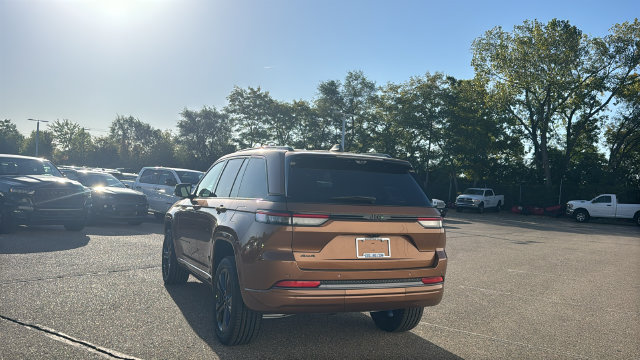 New 2027 Jeep Grand Cherokee 2 Row LIMITED 4X4 Sport Utility