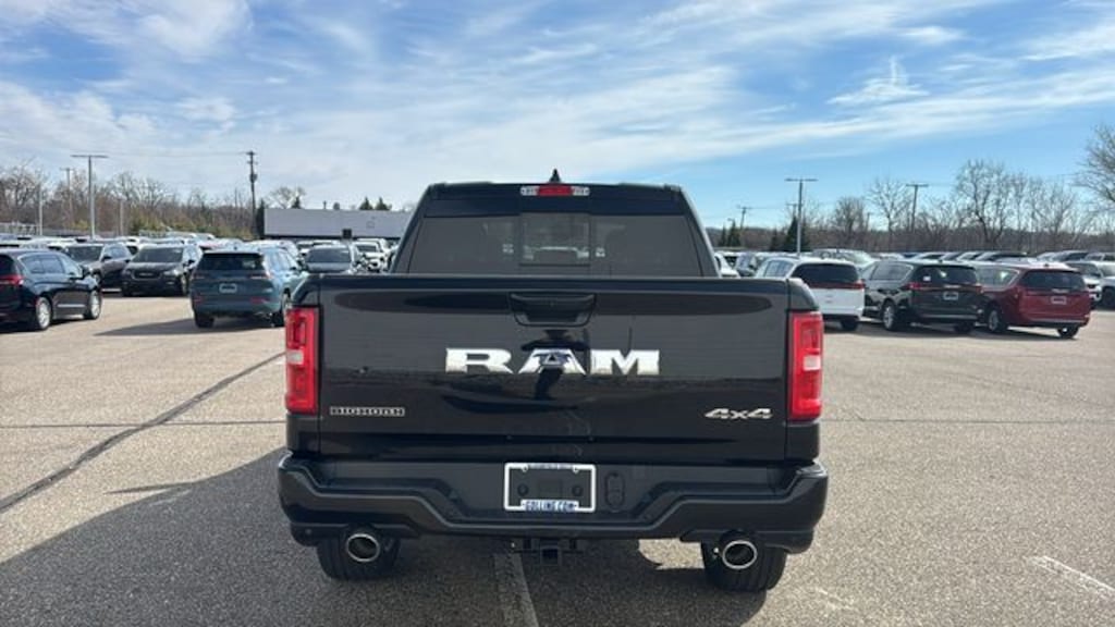 New 2026 Ram 1500 BIG HORN CREW CAB 4X4 5'7 BOX Pickup