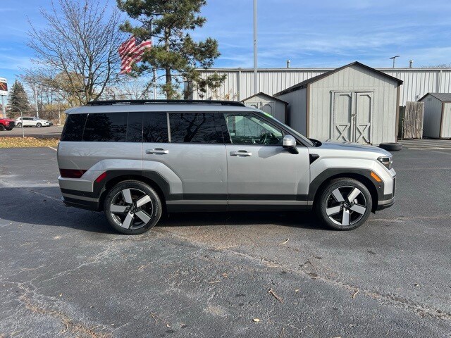 2024 Hyundai Santa Fe Limited photo 3