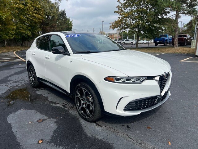 2024 Alfa Romeo Tonale Ti photo 3