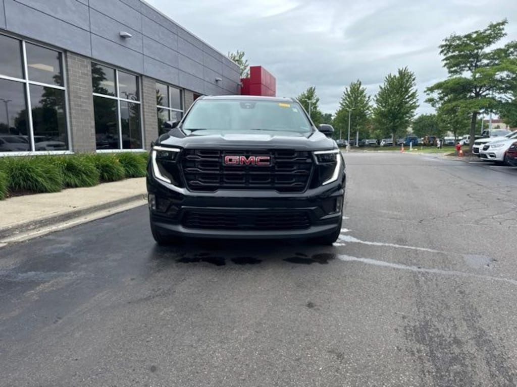 Used 2024 GMC Acadia Elevation SUV
