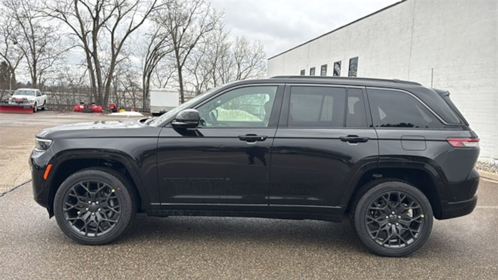 New 2026 Jeep Grand Cherokee SUMMIT 4X4 Sport Utility