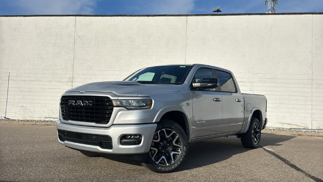 2027 Ram 1500 LARAMIE CREW CAB 4X4 5'7 BOX Pickup