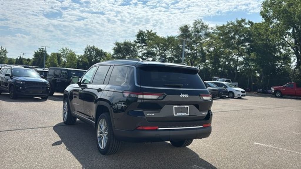 New 2027 Jeep Grand Cherokee L Limited Sport Utility