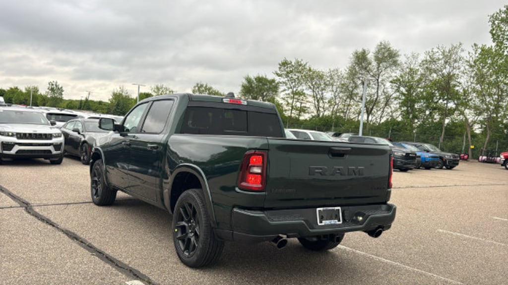 New 2026 Ram 1500 LARAMIE CREW CAB 4X4 5'7 BOX Pickup