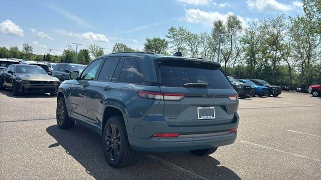 New 2026 Jeep Grand Cherokee LIMITED RESERVE 4X4 Sport Utility