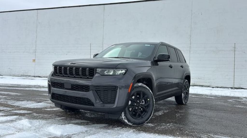 New 2026 Jeep Grand Cherokee LAREDO ALTITUDE 4X4 Sport Utility