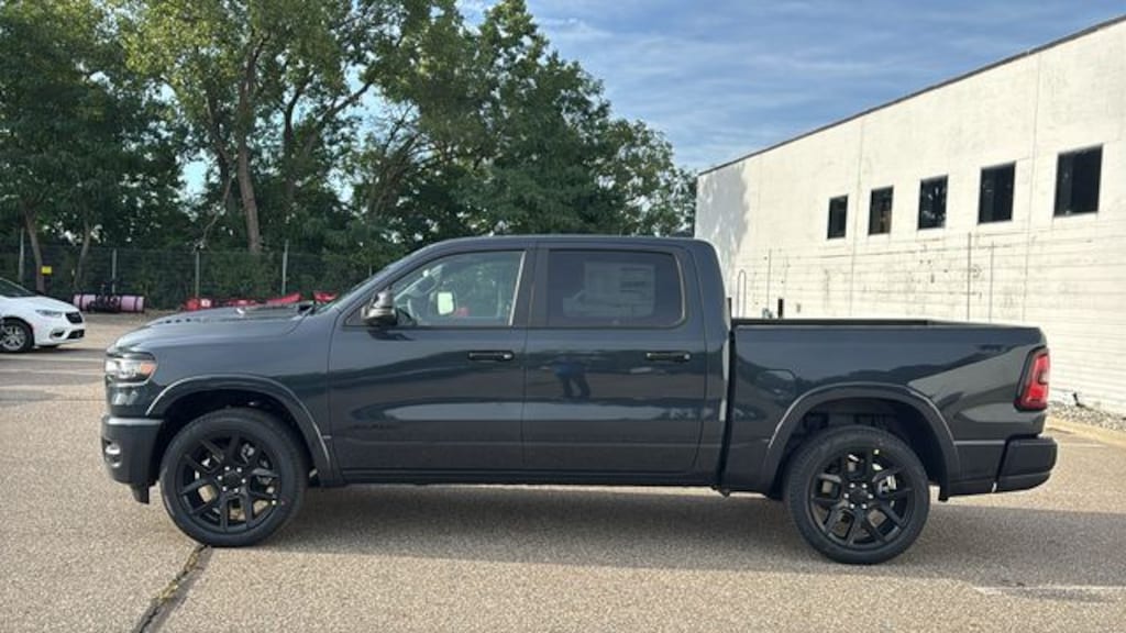 New 2027 Ram 1500 LARAMIE CREW CAB 4X4 5'7 BOX Pickup